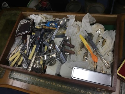 Lot 120 - A LOT OF VARIOUS SILVER PLATED FLATWARE