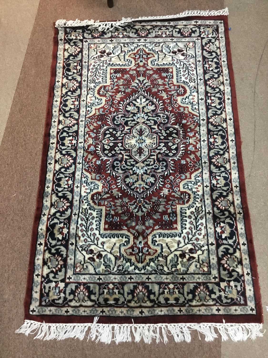 Lot 91 - A LOT OF THREE VARIOUS RUGS