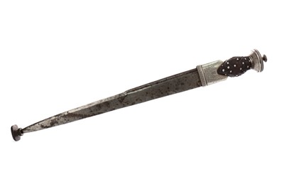 Lot 1372 - AN EARLY TO MID-18TH CENTURY SCOTTISH DIRK