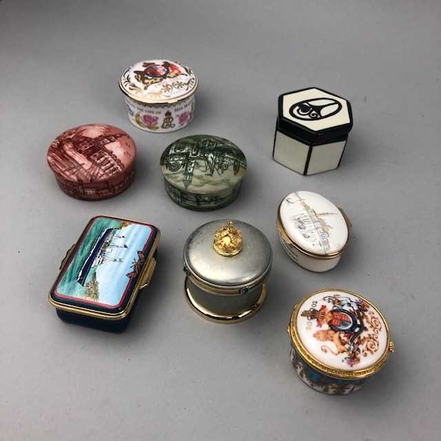 Lot 37 - A LOT OF HALCYON DAYS AND OTHER TRINKET BOXES