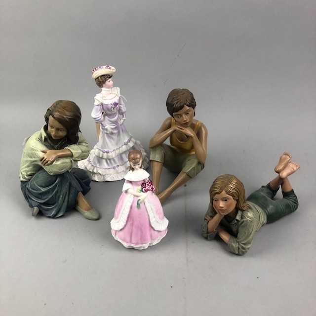 Lot 86 - A LOT OF FIGURES INCLUDING COALPORT AND ROYAL WORCESTER