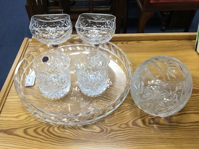 Lot 157 - A LOT OF CRYSTAL GLASSES AND OTHER CRYSTAL AND GLASS WARE