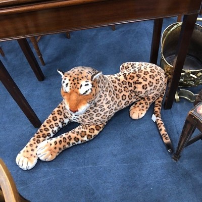 Lot 161 - A VINTAGE TEDDY BEAR AND A TOY TIGER