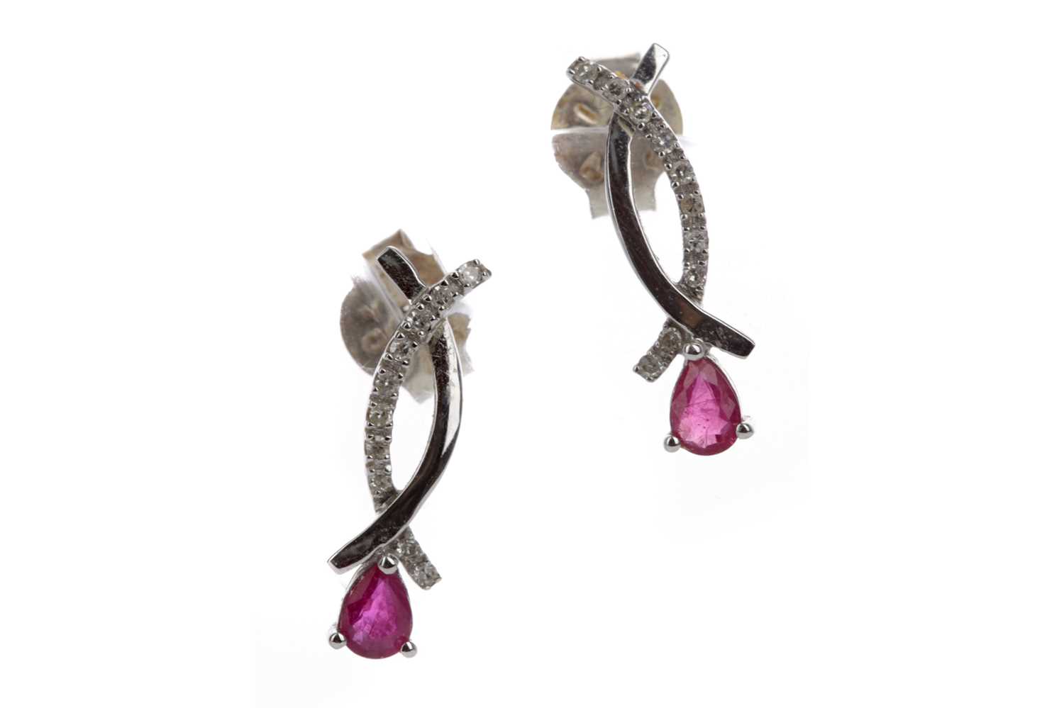 Lot 816 - A PAIR OF RUBY AND DIAMOND EARRINGS