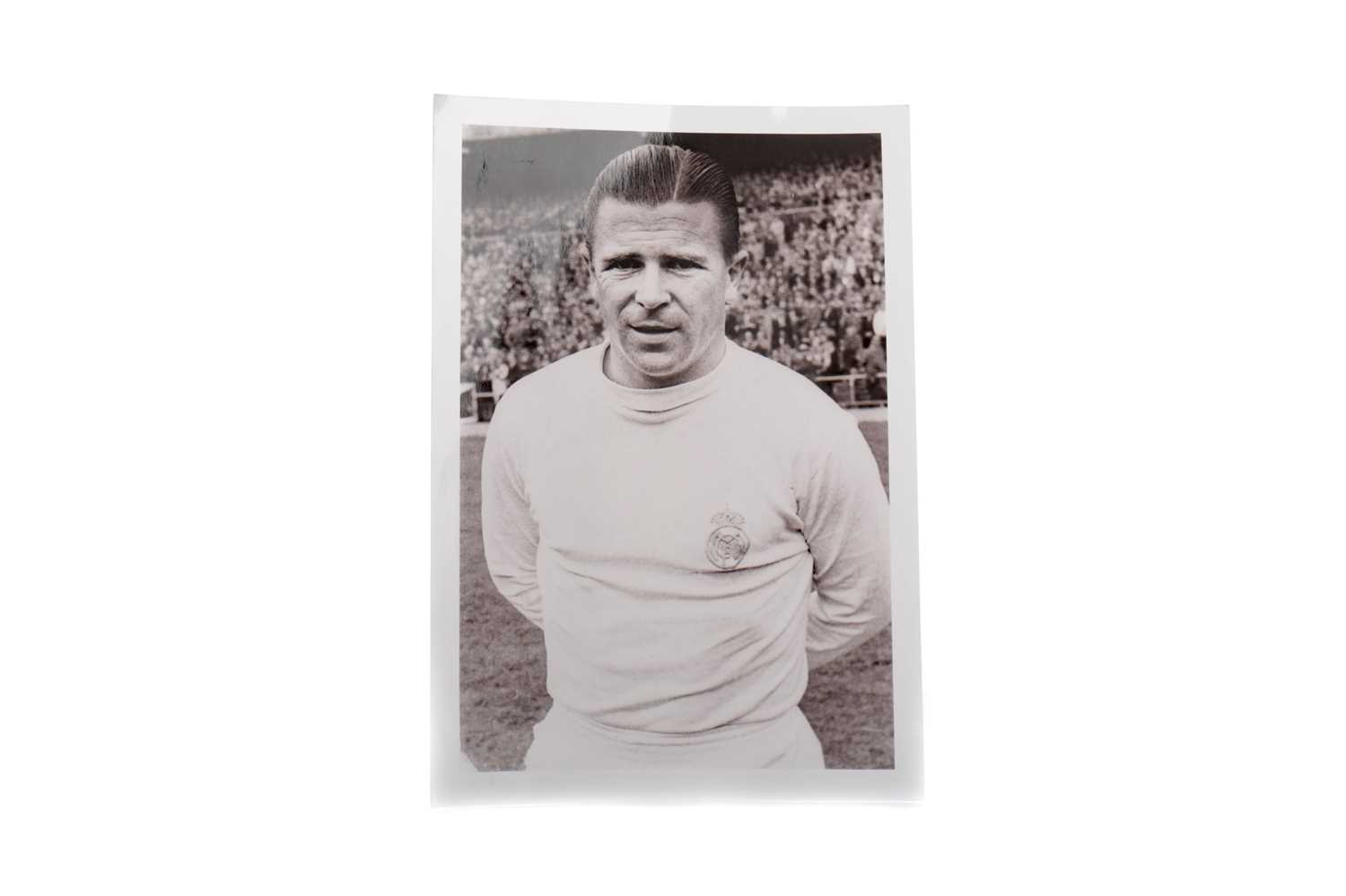 Lot 1732 - A FERENC PUSKAS REAL MADRID PHOTOGRAPH
