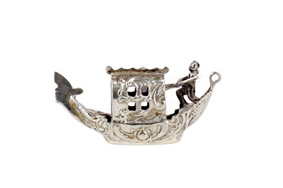 Lot 442 - A CONTINENTAL SILVER FIGURE OF A GONDOLIER