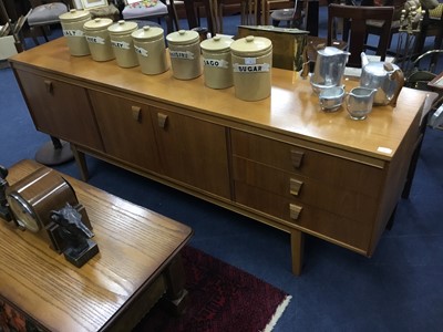 Lot 419 - A RETRO SIDEBOARD