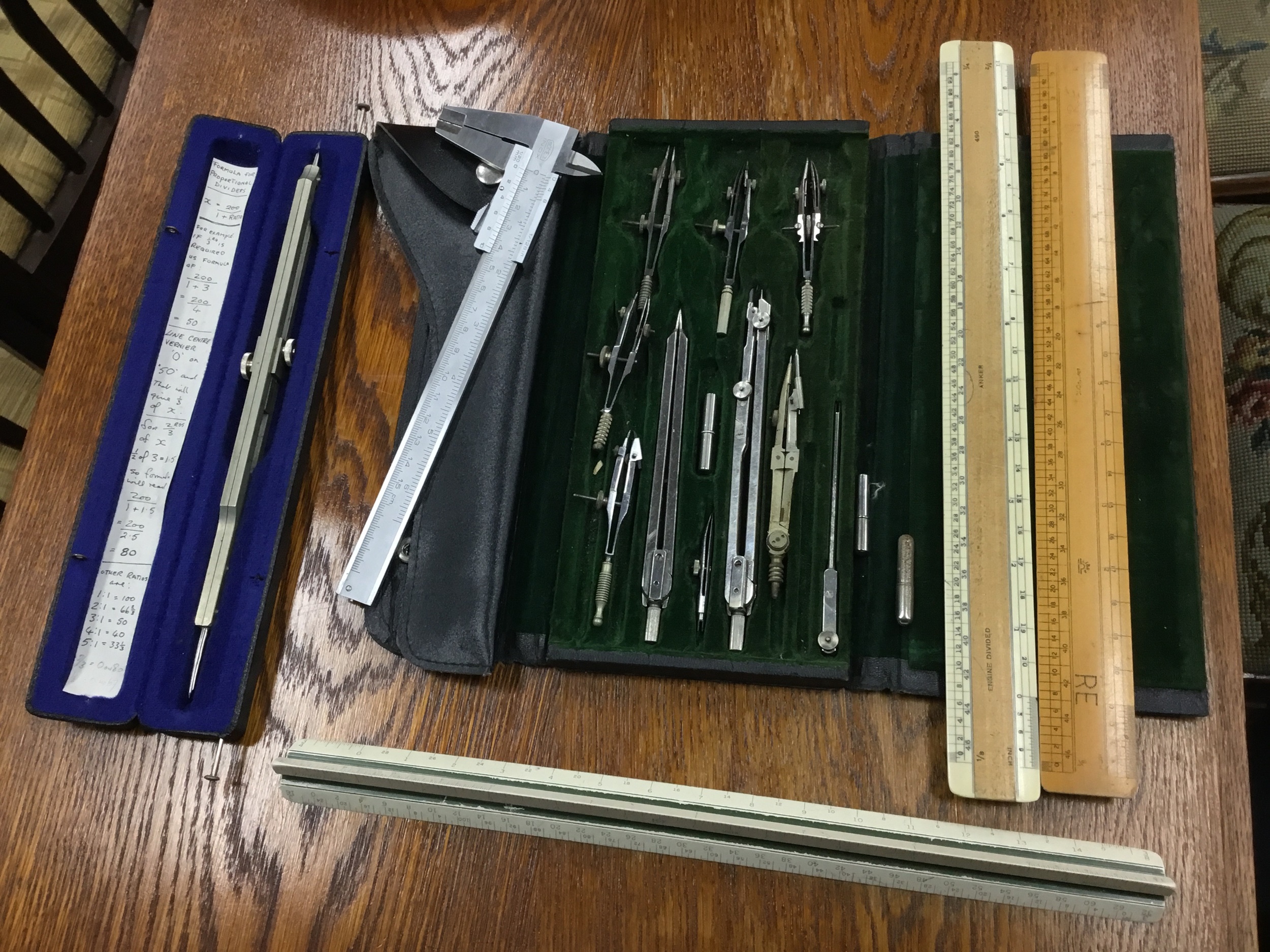 Lot 474 A LOT OF DRAWING INSTRUMENTS