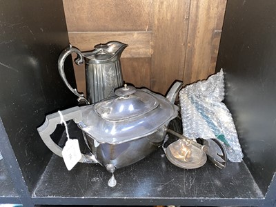 Lot 556 - A LOT OF SILVER PLATED WARE