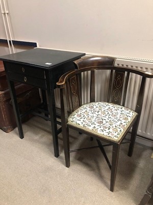 Lot 497 - A PAINTED WOOD SIDE TABLE AND AN EDWARDIAN CORNER CHAIR