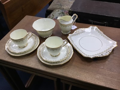 Lot 563 - A TUSCAN CHINA TEA SERVICE