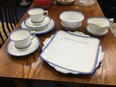 Lot 564 - A PARAGON CHINA TEA SERVICE