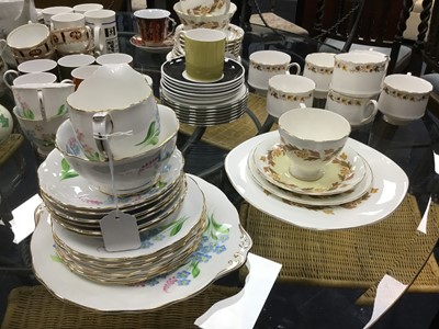 Lot 565 - A LOT OF TEA SERVICES AND TEA CHINA