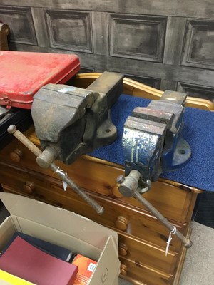 Lot 102 - A COLLECTION OF VINTAGE TOOLS