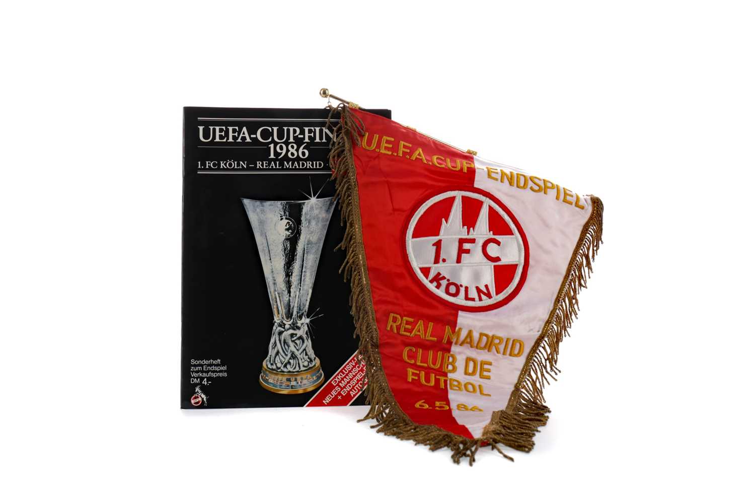 Lot 1810 - AN OFFICIAL F.C. KOLN 1986 EUFA CUP FINAL PENNANT, ALONG WITH A PROGRAMME