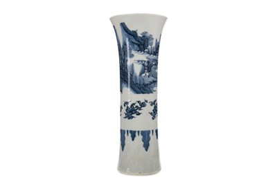 Lot 1765 - A 20TH CENTURY CHINESE BLUE AND WHITE VASE