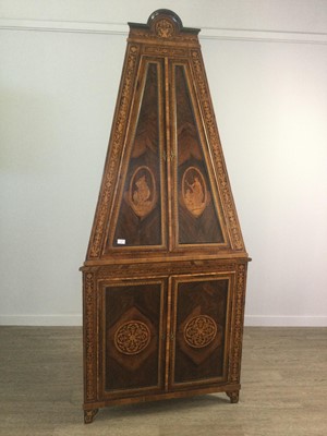 Lot 1424 - A 19TH CENTURY ITALIAN ROSEWOOD AND MARQUETRY TWO STAGE CORNER CABNET