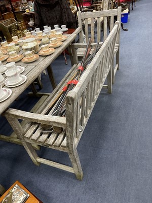 Lot 272 - A SLATTED WOOD GARDEN BENCH, TWO BENCH SEATS AND TWO ARMCHAIRS