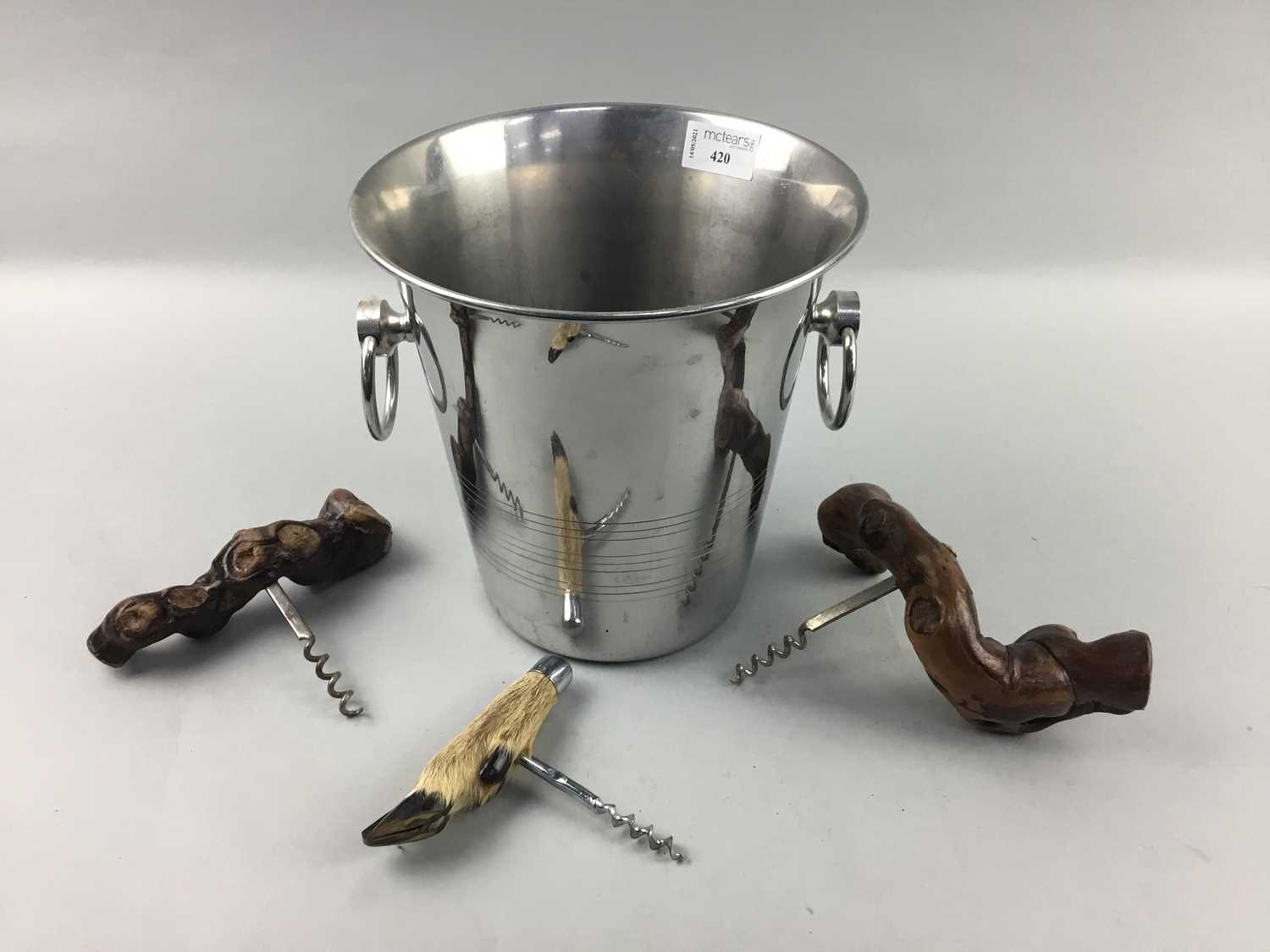 Lot 306 - A MODERN ICE BUCKET AND A GROUP OF CORKSCREWS