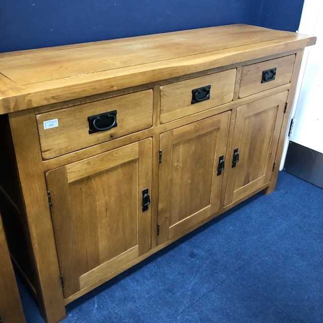 Lot 430 - A MODERN OAK SIDEBOARD