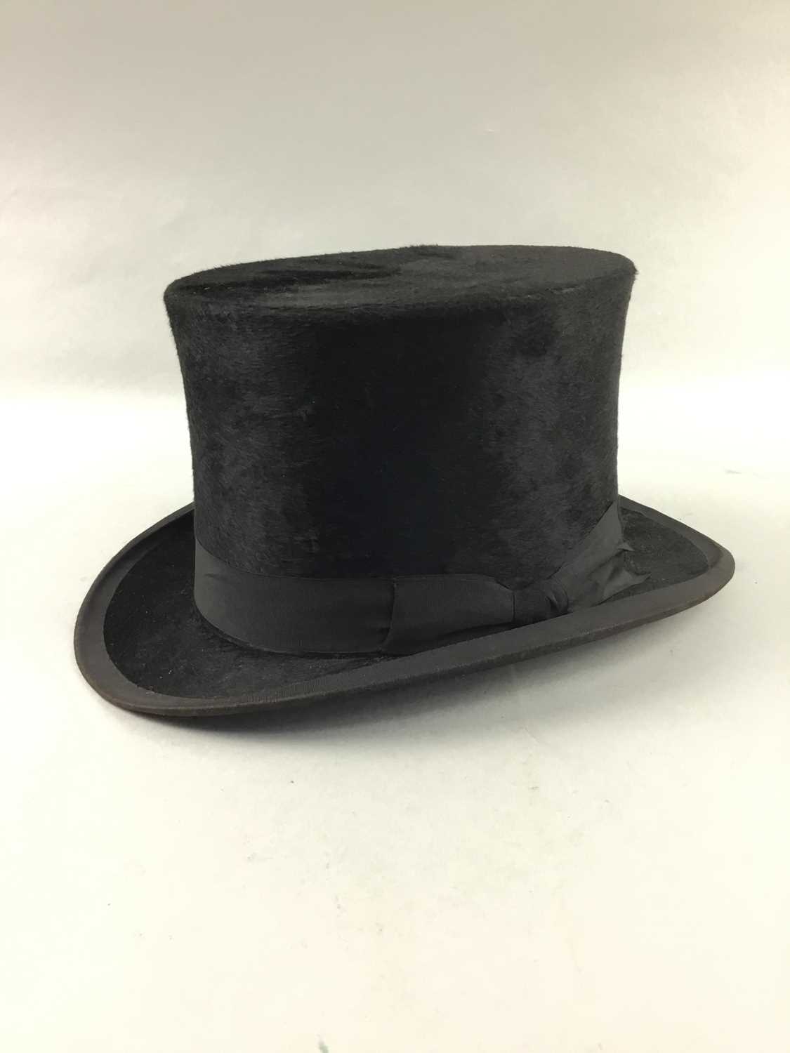 Lot 60 - A CARSWELL TOP HAT