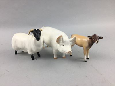Lot 439 - A BESWICK FIGURE OF A PIG AND OTHER CERAMICS