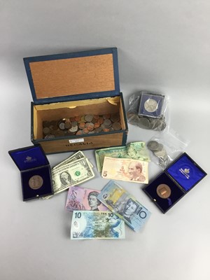 Lot 361 - A LOT OF MIXED COINS, MEDALLIONS AND BANKNOTES