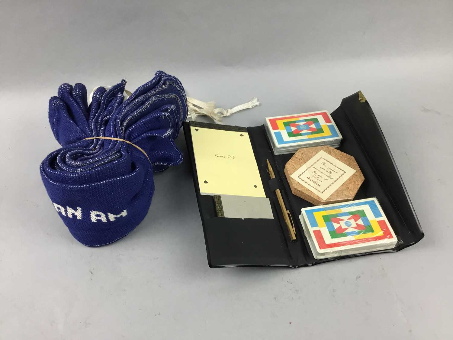 Lot 364 - A PAN AM MEMORABILIA AND COSTUME JEWELLERY