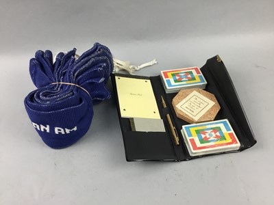 Lot 364 - A PAN AM MEMORABILIA AND COSTUME JEWELLERY