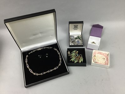 Lot 381 - A COLLECTION OF COSTUME AND OTHER JEWELLERY