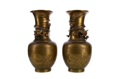 Lot 715 - A PAIR OF EARLY 20TH CENTURY CHINESE BRONZE VASES