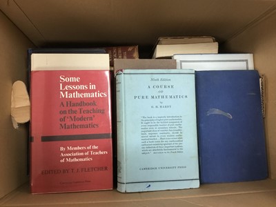 Lot 580 - A LOT OF VARIOUS BOOKS