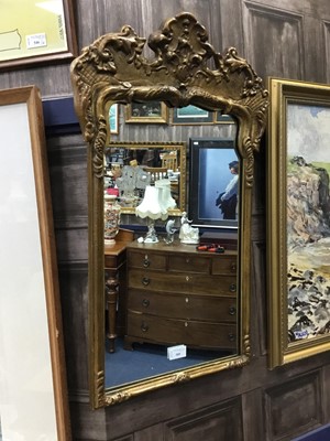 Lot 589 - AN UPRIGHT WALL MIRROR