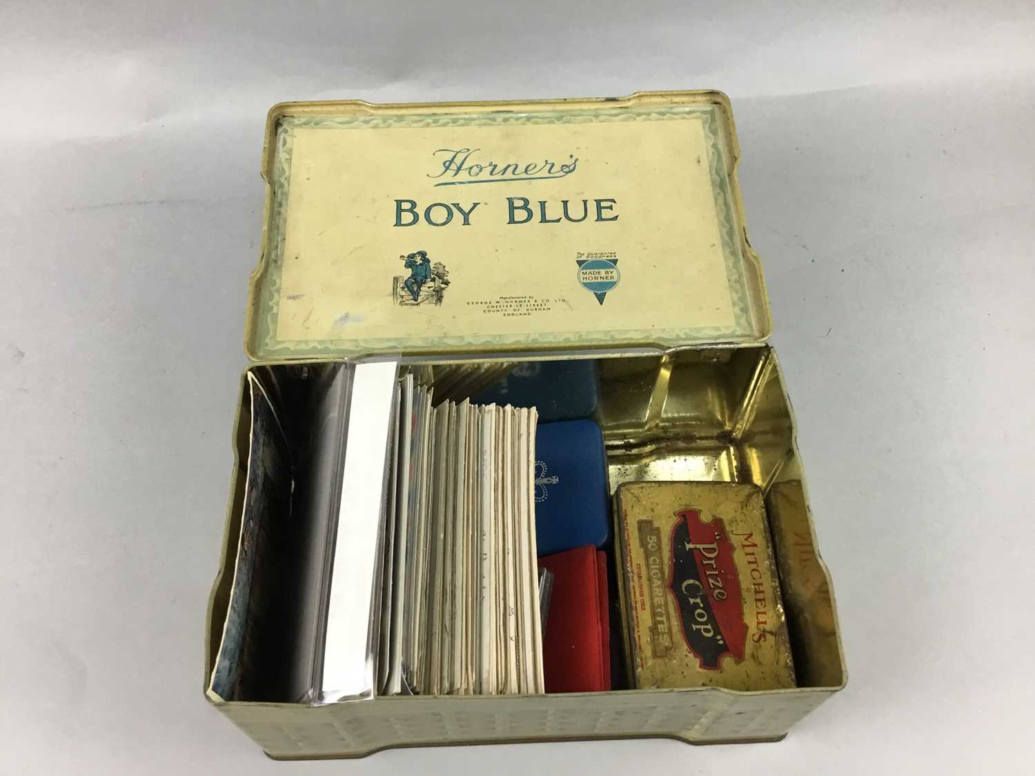 Lot 210 - A LOT OF PHONE CARDS AND COINS