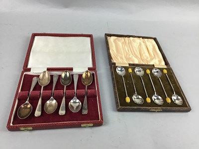 Lot 225A - A SET OF SIX CASED SILVER SPOONS AND OTHER SILVER PLATED ITEMS