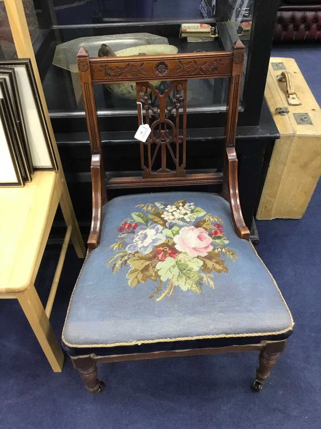 Lot 39 - A LATE VICTORIAN CARVED WOOD GOSSIP CHAIR