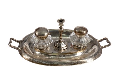 Lot 479 - A VICTORIAN SILVER DOUBLE INK STAND