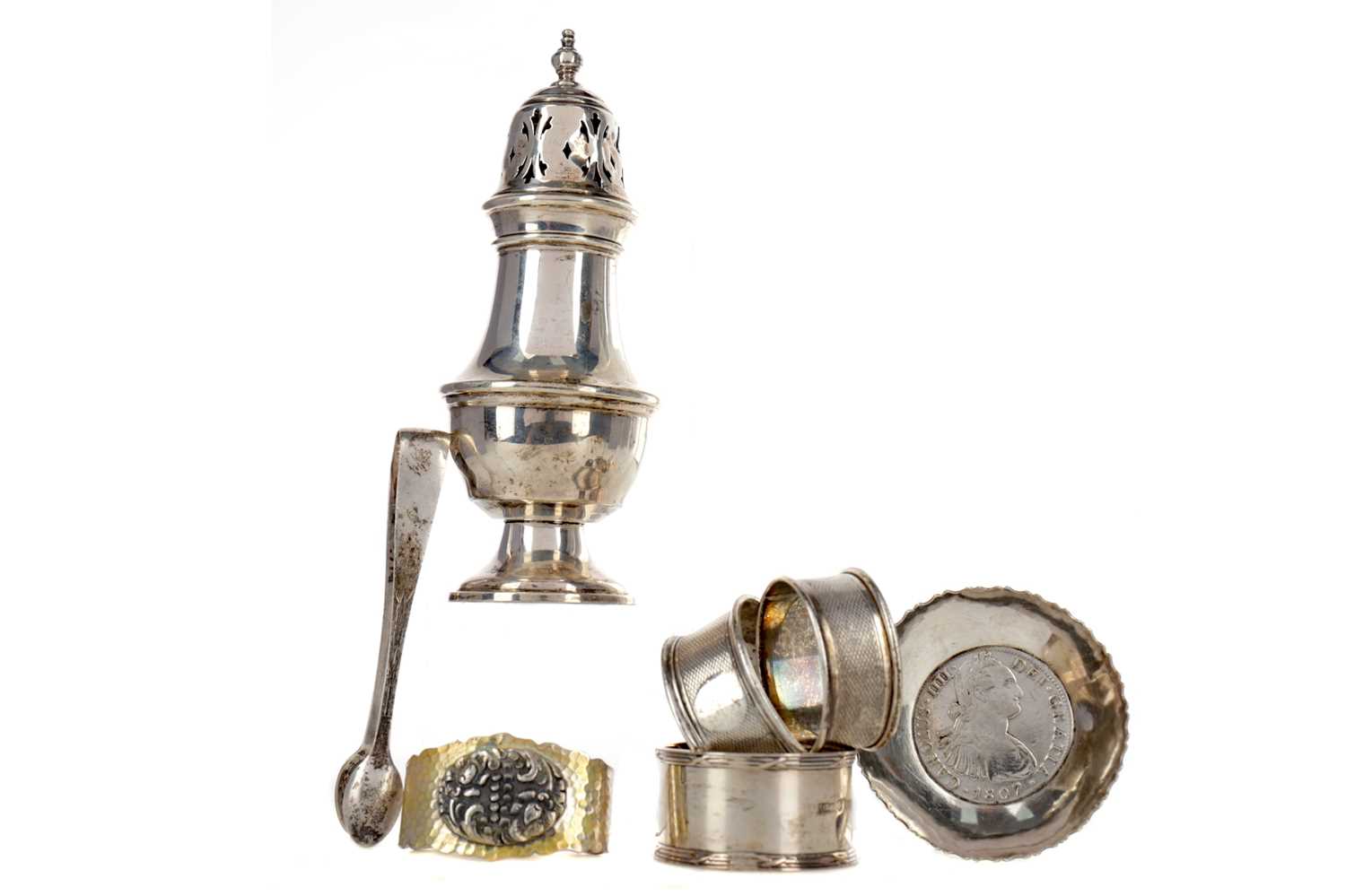 Lot 482 - A SILVER SUGAR CASTER AND OTHER ITEMS