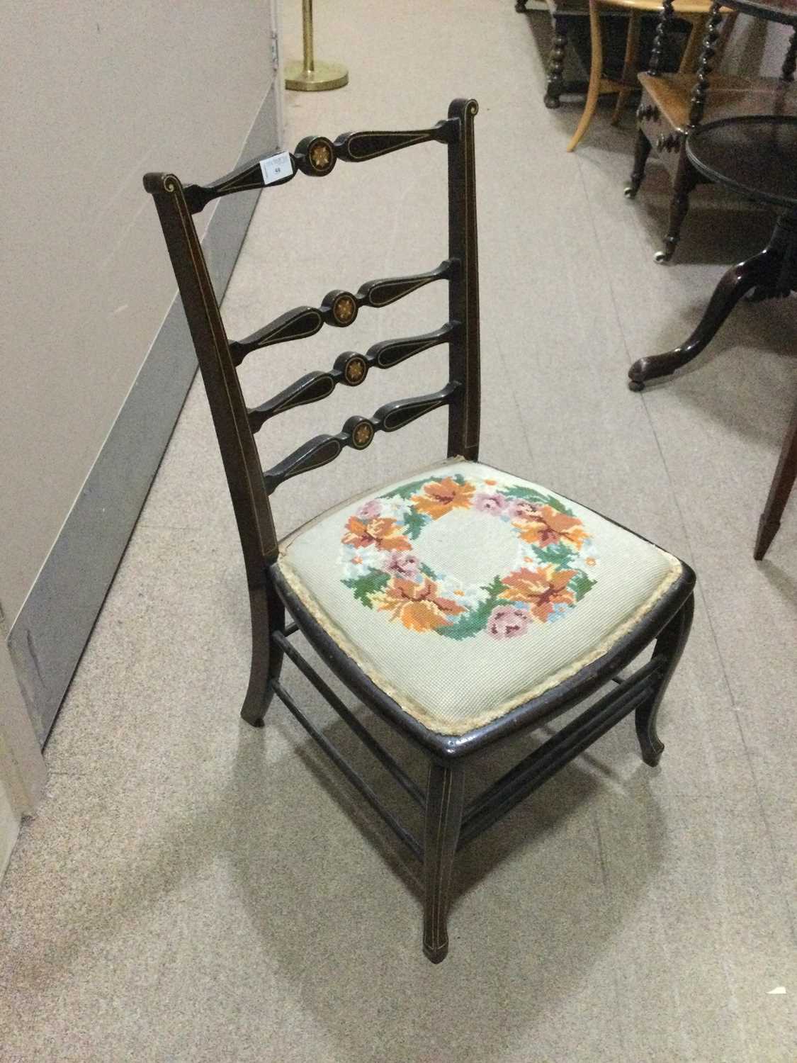 Lot 59 - AN EDWARDIAN INLAID CHILD'S CHAIR