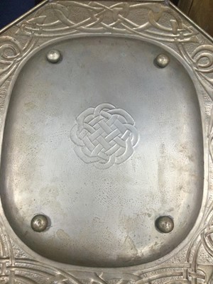 Lot 120 - AN ARTS & CRAFTS PEWTER TRAY