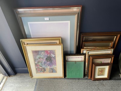 Lot 133 - A LOT OF FLORAL STILL LIFE PICTURES AND PRINTS