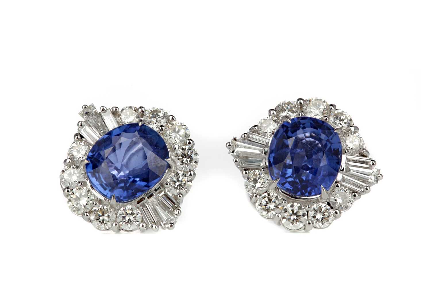 Lot 477 - A PAIR OF SAPPHIRE AND DIAMOND EARRINGS