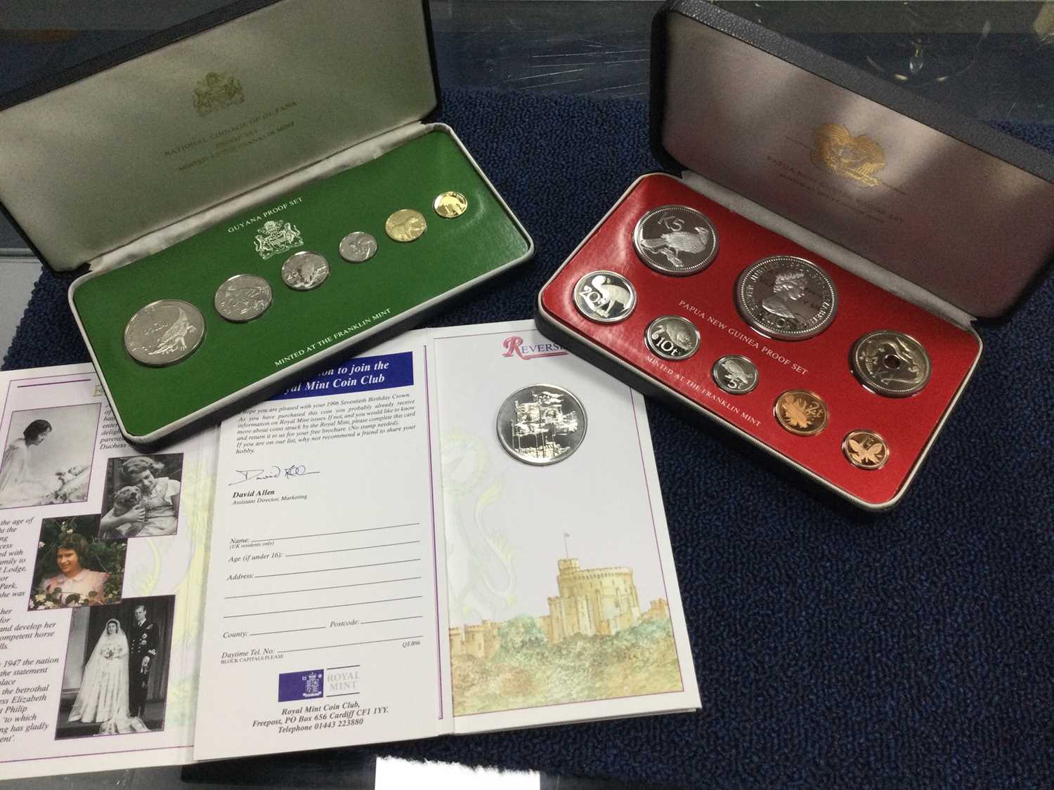 Lot 16 - A LOT OF COIN SETS