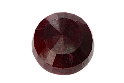 Lot 427 - **AN IMPRESSIVE CERTIFICATED UNMOUNTED RUBY