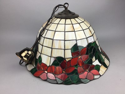 Lot 175 - A TIFFANY STYLE CEILING LIGHT SHADE