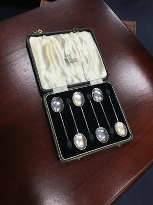 Lot 193 - A SET OF SIX SILVER BEAN TOP SPOONS AND TWO SILVER PHOTO FRAMES