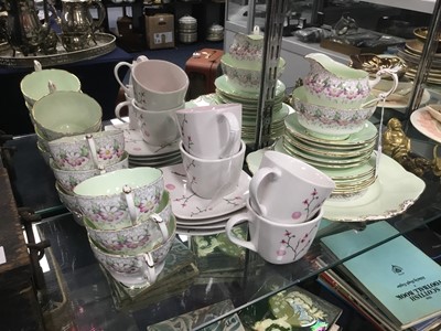 Lot 333 - A PARAGON TEA SERVICE AND OTHER TEA WARE