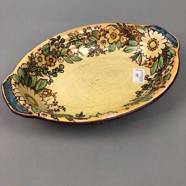 Lot 257 - AN EARLY 20TH CENTURY HANDPAINTED OVAL BOWL