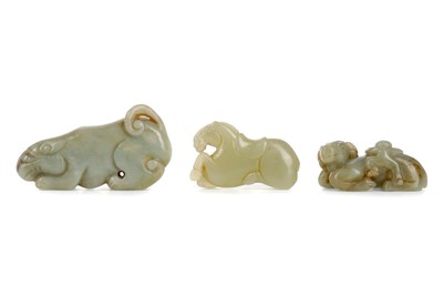 Lot 839 - A 20TH CENTURY CHINESE JADE CARVING OF A BUFFALO AND RIDER AND OTHER ITEMS
