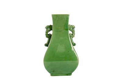 Lot 781 - A 20TH CENTURY CHINESE CELADON VASE